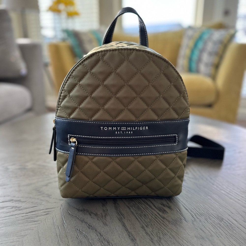 Tommy Hilfiger Backpack 🎒